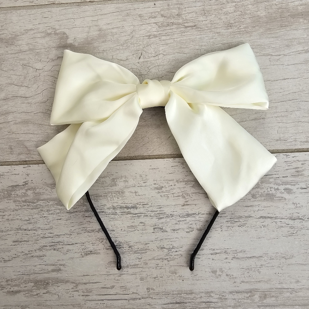 Ivory Oversized Bow Headband - Picture 2 of 9